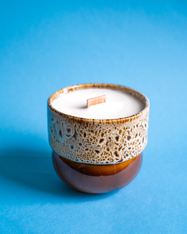 osłonka ceramiczna RUNO ze świecą sojową (miód)