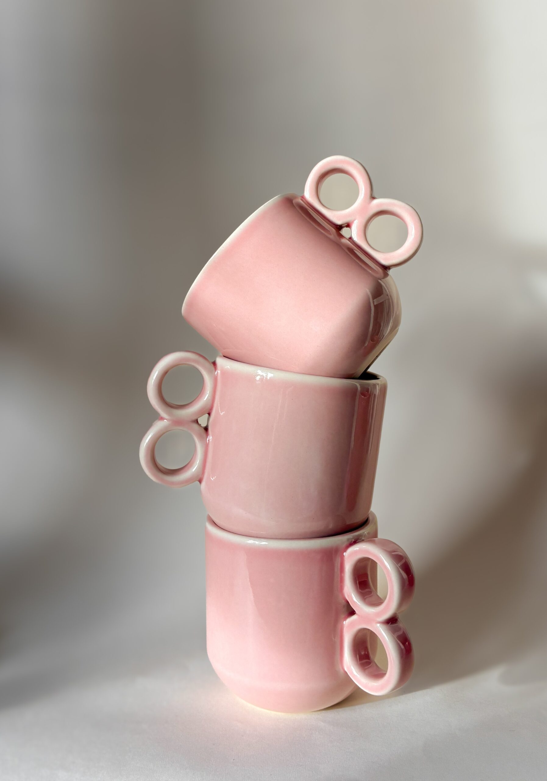 KUBEK (330ml) jasny róz